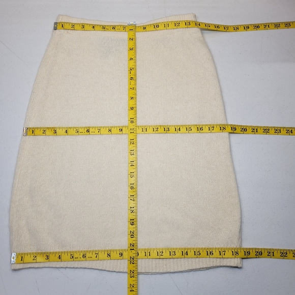 90s Vintage Silk and Angora Sweater Knit Skirt White Ivory - Picture 11 of 11